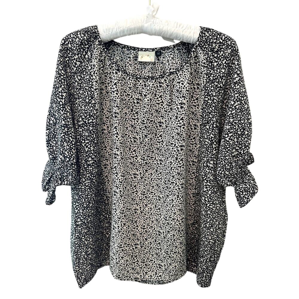 LOVE OLIVE CO | Black White Floral Blouse 100% Cotton Top NWT | Medium